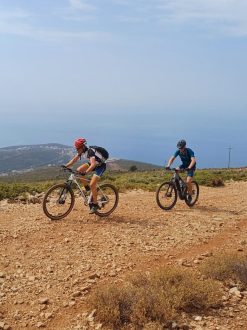 e-bike-tours_ai-smatis-climb_05