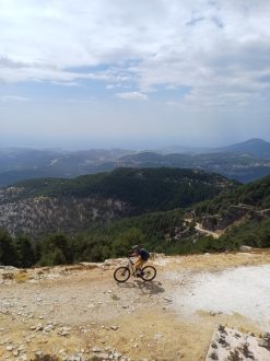 e-bike-tours_ipsarion-peak-day_10