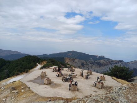 e-bike-tours_ipsarion-peak-day_12